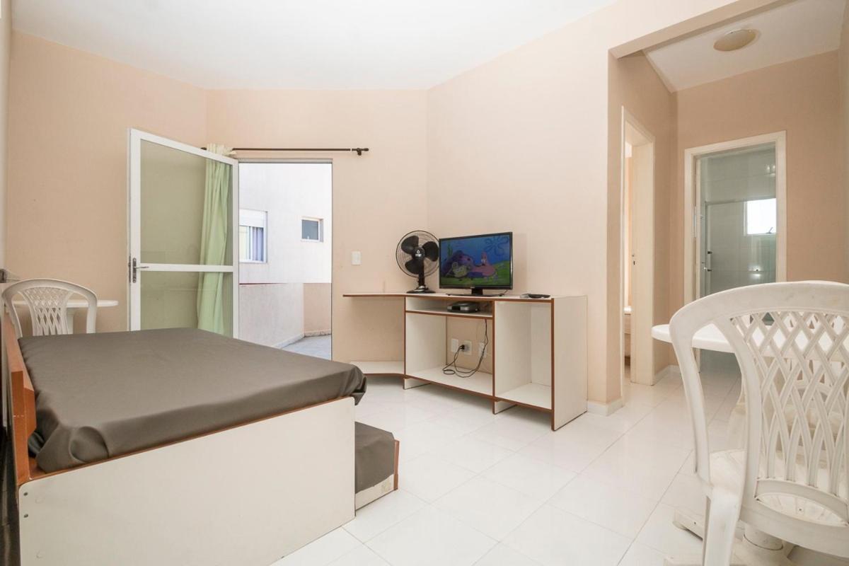 Residencial Melfi 3 Ap.1 Frente Apartment Бомбиняс Екстериор снимка